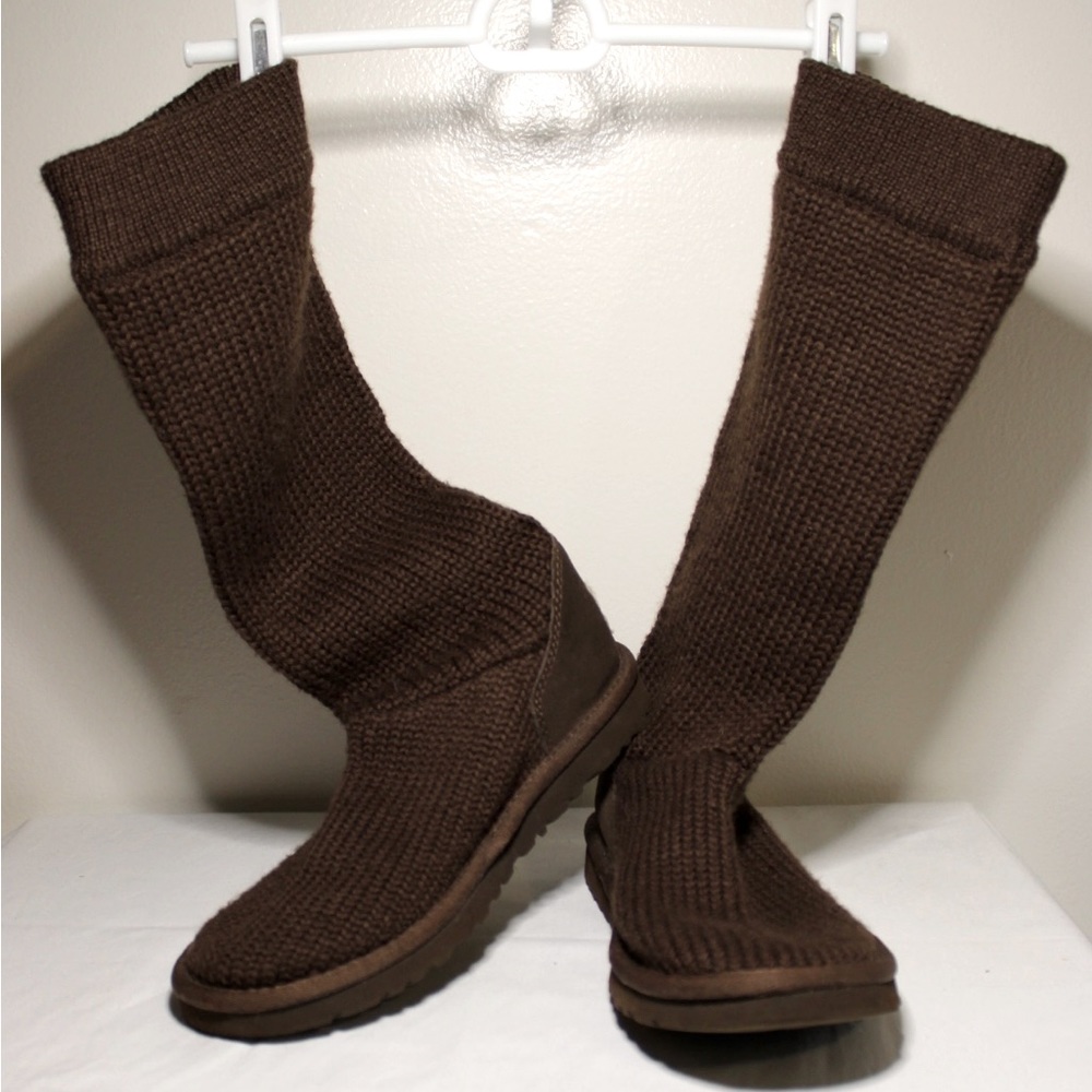 UGG Knit Boot with Pocket Chocolate Brown Size 6